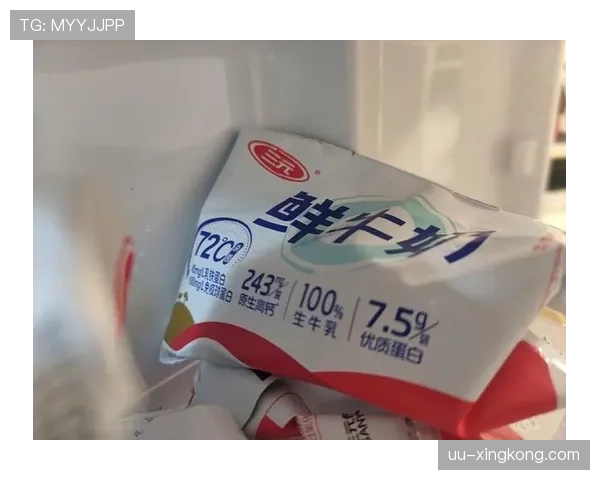 易建联家里冰箱贴满训练计划，连牛奶保质期都按秒算